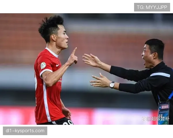 重庆铜梁龙五轮不败稳居次席 升班马展现超强战术执行力